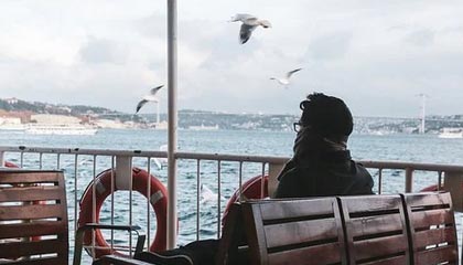 华体会官方网站-博洛尼亚袭占对手阵地，全力以赴，博洛尼亚站