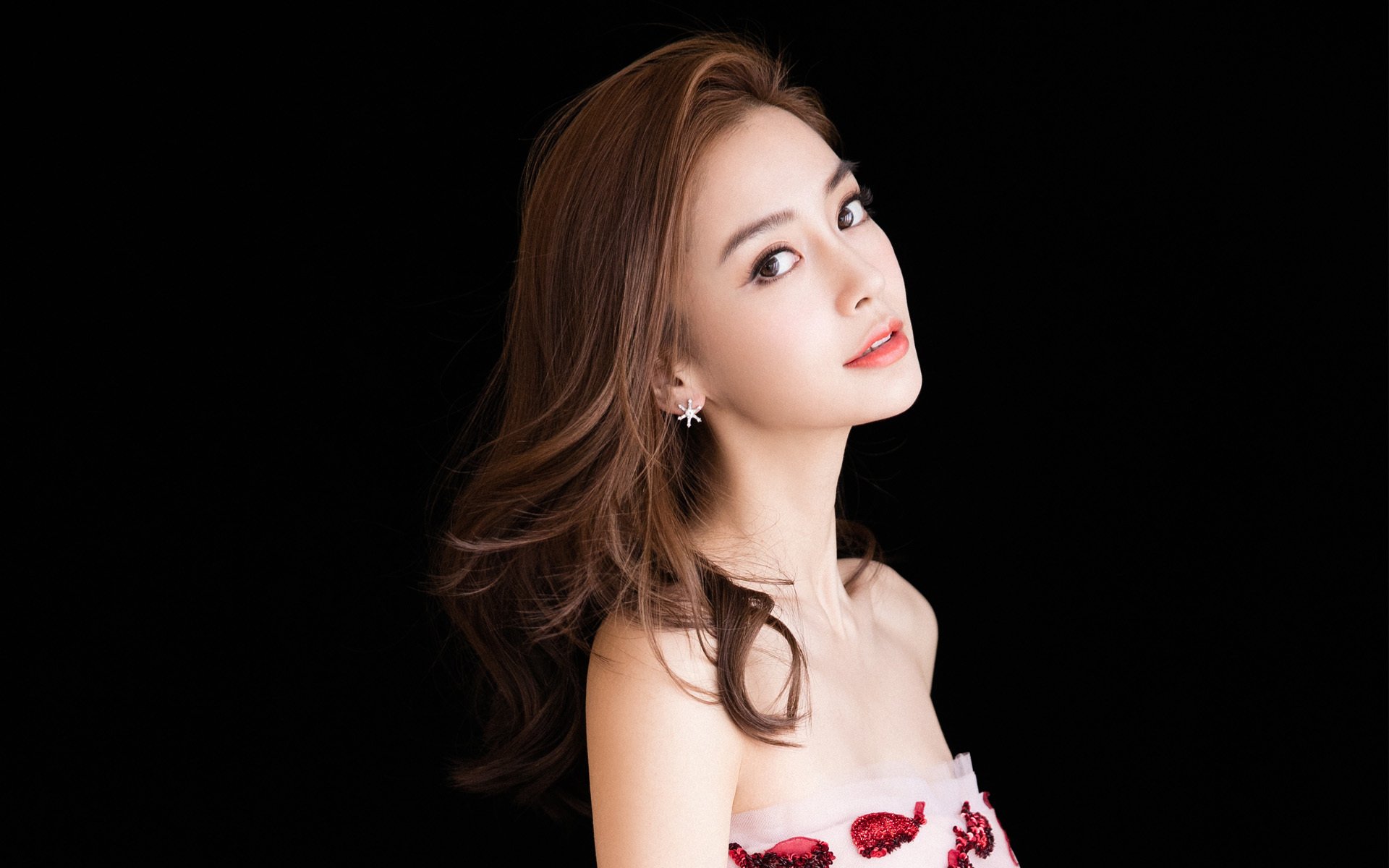 “足球培训课程多样化，适合不同年龄段参与者”，足球培训有哪些