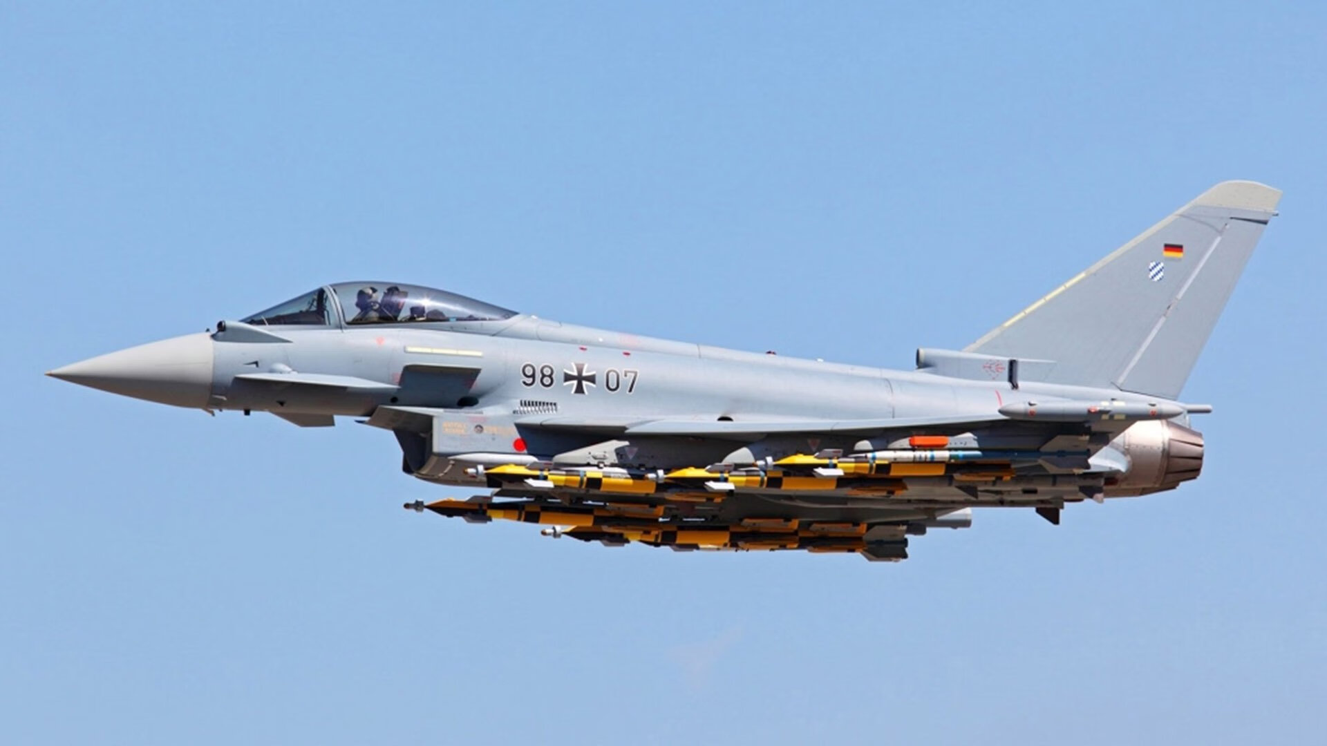 华体会hth平台下载-意大利在国家联赛中0-0战平乌克兰，晋级淘汰赛阶段。，意大利客场战绩